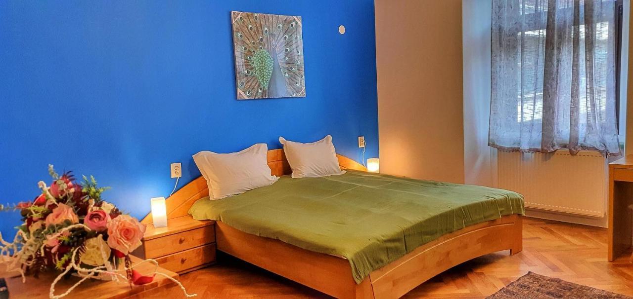 Casa Crown Hotell Braşov Exteriör bild