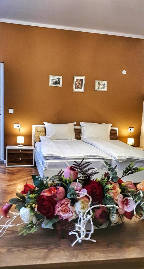 Casa Crown Hotell Braşov Exteriör bild